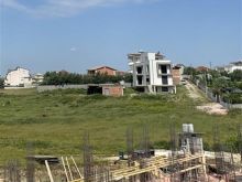 Shitet apartament Paskuqan