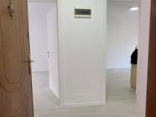APARTAMENT 2+1+2, BRENDA UNAZES SE VOGEL TEK SHKOLLA HARRY F