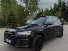 Audi Q7 2.0 S-line Black Edition
