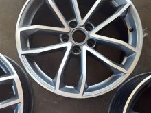 Disqe Audi numer 18