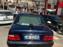 Mercedes Benz