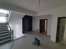 Banesat ne Shitje  80 dhe 75 m2  Kati i 3