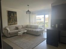 Shitet Apartament 2+1 tek \