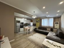 Shitet, Apartament 3+1+2, Kopshti Botanik, Tiranë.