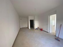 Shitet Apartament 1+1