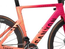 2025 Canyon Aeroad CFR AXS Road Bike - KINGCYCLESPORT