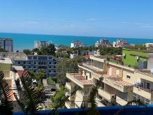 SHITET PAPAFINGO 2+1+2 PLAZH DURRES 150000 EURO