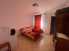 0697048063Shitet, Apartament 2+1,Biblioteka , Durrës