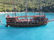 Udhetim me anije  Turistike ne Vlore  - Shetitje me Varke ne Sarande