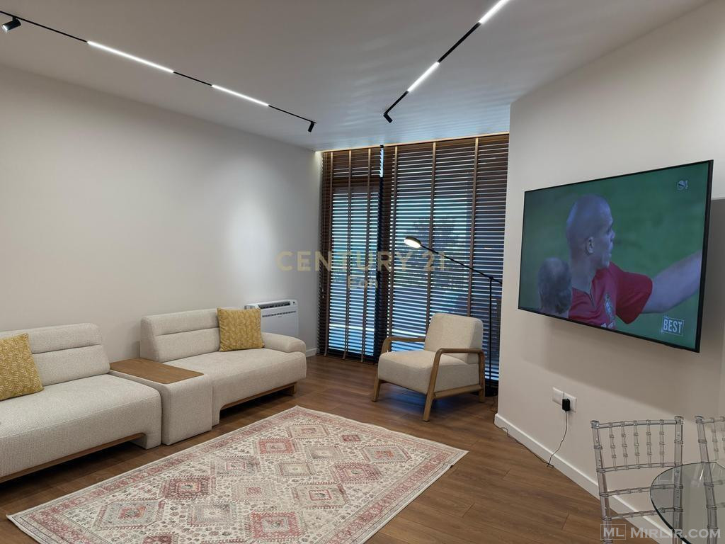 SHITET APARTAMENT 2+1 ME PAMJE DETI DHE DY POSTE PARKIMI TEK
