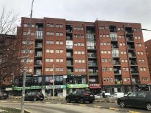Shitet Lokali 110m² në katin Perdhes në Rrugën B