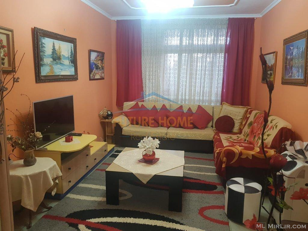 0694603851,Shitet, Apartament 4+1+2, Gjimnazi Petro Nini