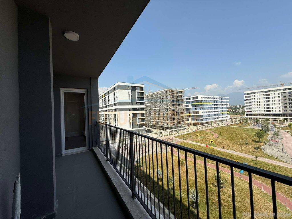 Shitet, Apartament 2+1, Kompleksi \"Univers City\"