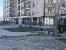 LOKAL ME QERA KLINË