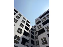 SHITET APARTAMENT TEK REZIDENCA MONTEVIDEO NE MALIN E ROBIT