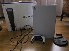 Shitet PlayStation 5 (Disc Version) – Gjendje perfekte