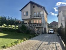 Shtepi ne Mitrovice