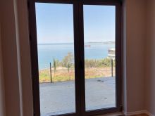 Shitet apartament 2+1 me pamje nga deti cmim Okazion