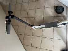 Sccoter elektrik per pjes