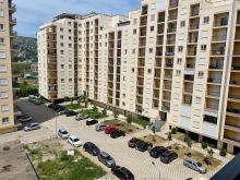 📌 Shitet Apartament 1+1 – Kompleksi Uldedaj, Kune Shëngjin