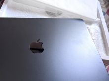 MacBook Air 15\' i 2025; M4/16/256GB ne kuti