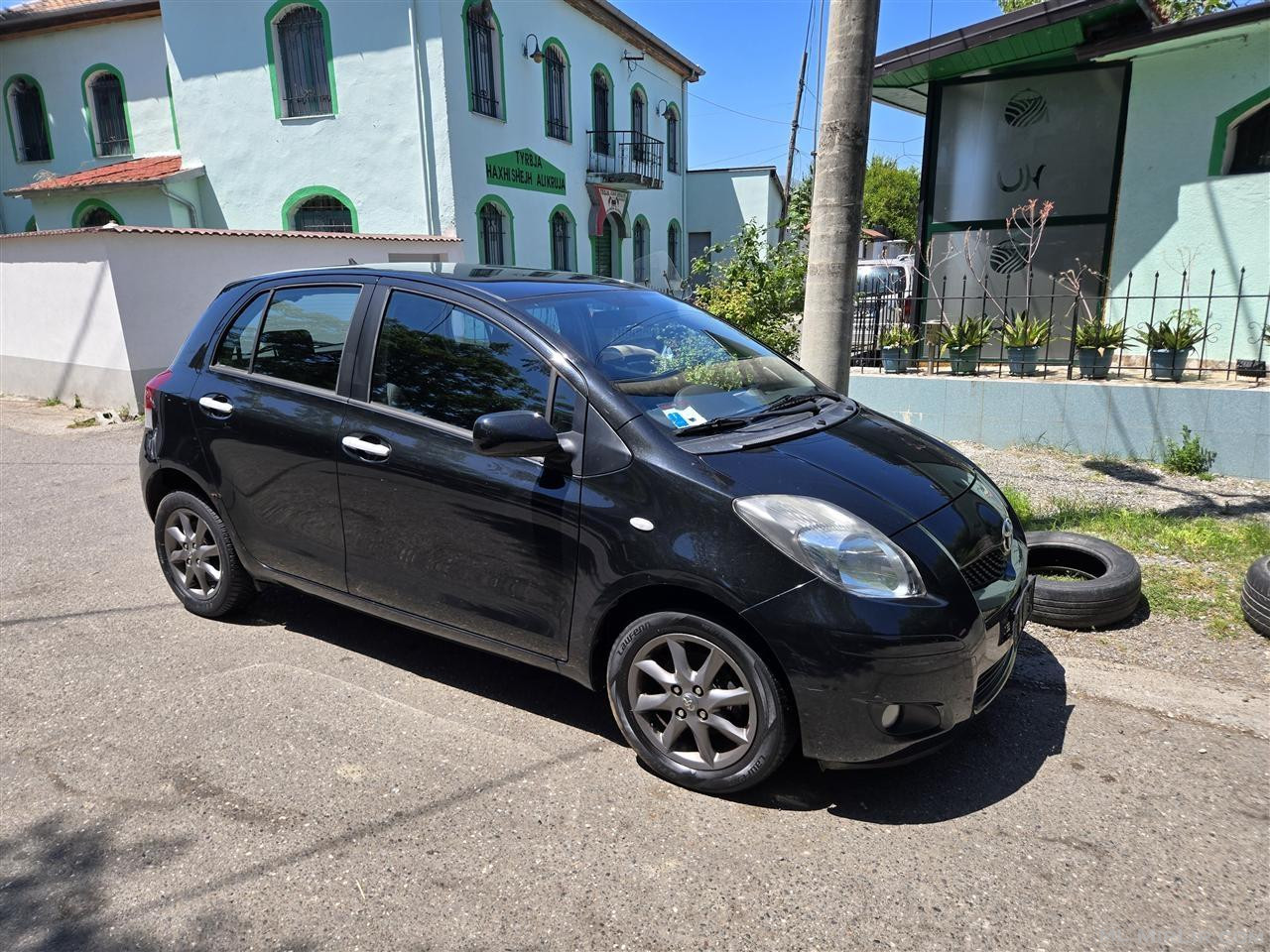 Yaris