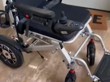 Karoc invalidi elektrike