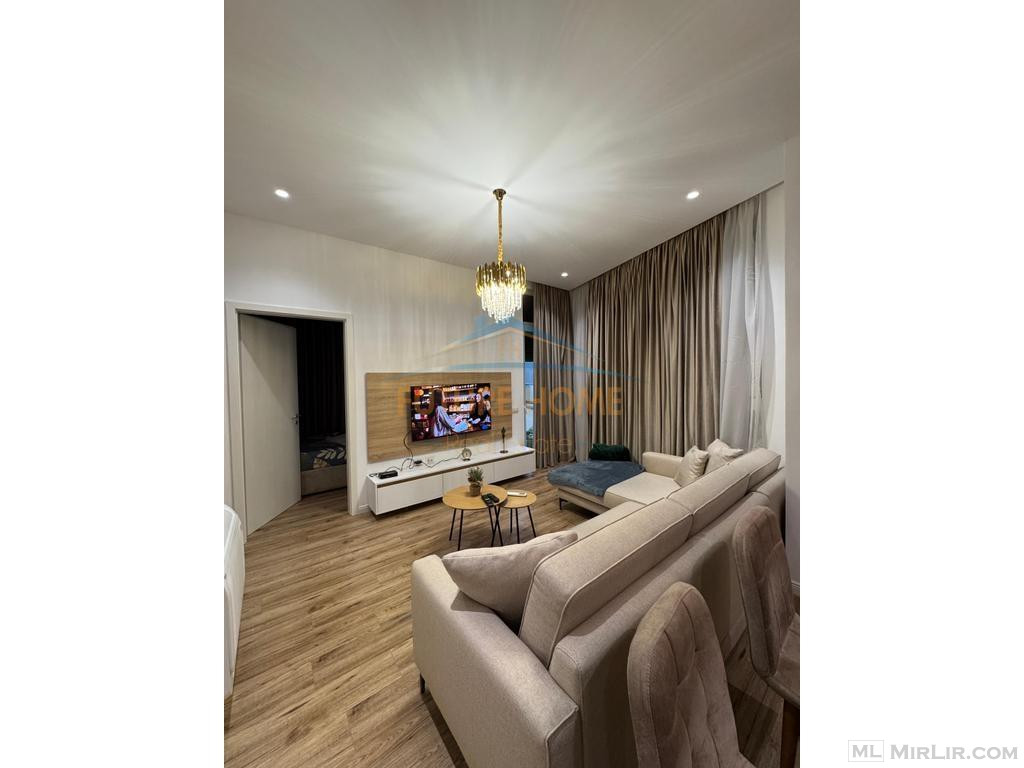 Shitet, Apartament 2+1, 21 Dhjetori