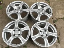 Fellne 16 4 bulona Peugeot Citroen