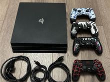 Playstation 4 pro 4 leva