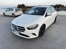 Mercedes-Benz.  B180 2020