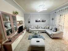 Kavaje,apartament  2+1 zona afer shkolles  \