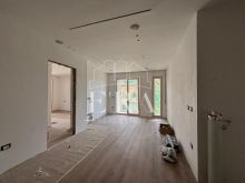 Shitet apartament 3+1+2+3 Ballkone, pamje deti, Vollga, Durr