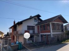 Shitet shtepia 270m2 me 6.21 ari ne Banje - Peje 