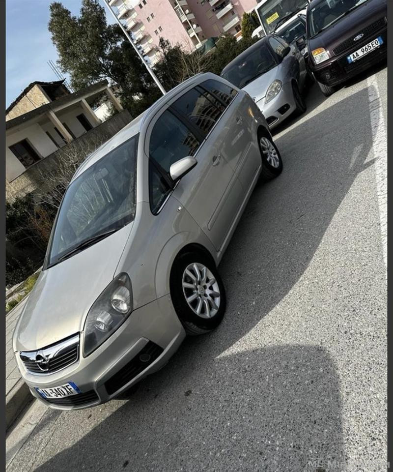 Opel zafira automat
