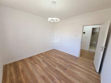\"SHITET APARTAMENT 2+1 PRANE STADIUMIT\"