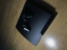 Shitet Ps3 slim 256gb me 10 lojra