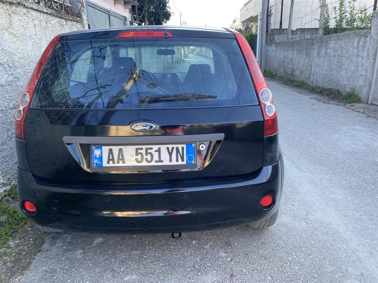 Shitet ford fiesta 1.4 gaz benzine