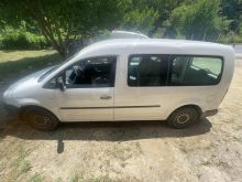 Shitet Caddy maxi 2010 me 5 ulse