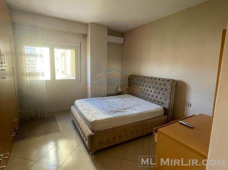 Shitet Apartament 2+1+2+Post Parkim, Bulevardi Gjergj Fishta