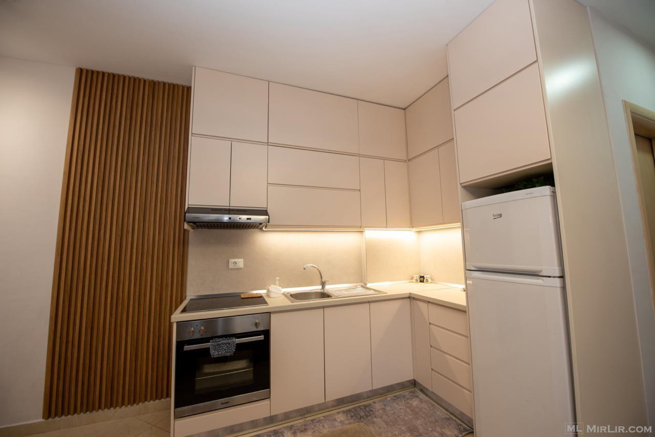 Shitet apartament 1+1 Ne Vlore, Prane Marina Bay Resort