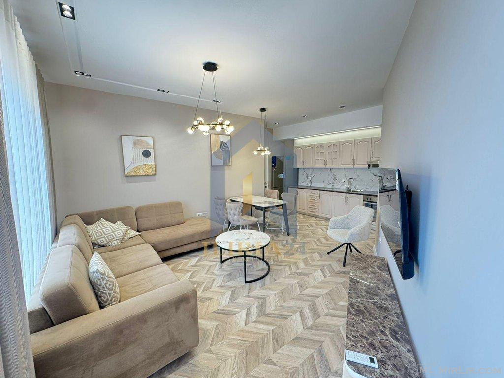 Apartament 2+1+2 per shitje te \"9 Kateshet\"