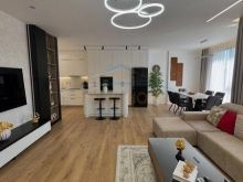 Shitet, Apartament 3+1+2, Rezidenca Erli, Tiranë.
