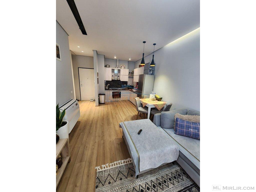 SHITET APARTAMENT 1+1 TEK KOMPLEKSI DELIJORGJI