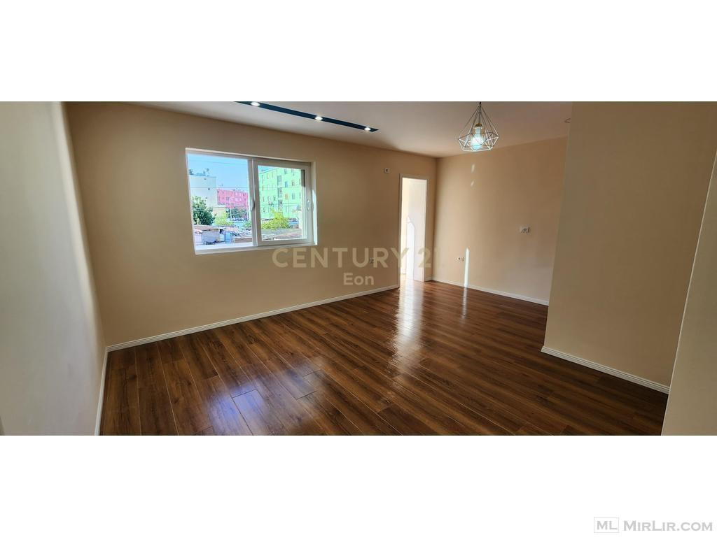 SHESIM APARTAMENT 2+1 PRANE VALA PARK TE DURRESIT !