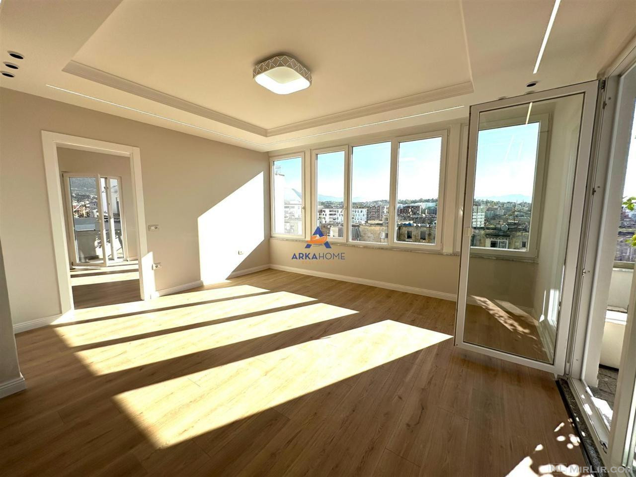 SHITET APARTAMENT 3+1+2BALLKONE \"PRANE XHAMLLIKUT\" 260.000 E