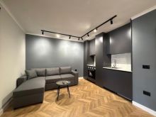 Shiten 2 Apartamente 1+1 Dhe 1 Garsionere, Rruga Mine Peza,