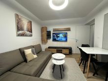 Shitet, Apartament 1+1, Medreseja