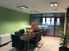 Apartament 3+1 ne shitje ne Bllok ne rrugen Nikolla Tupe ne