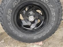 Disqe dhe Goma per Jeep Wrangler